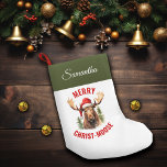 Meia De Natal Pequena Moso-de-Cristo Engraçado, alce-de-natal<br><div class="desc">Adotar o espírito de Natal com a nossa charmosa e personalizada Estocagem de Natal, apresentando um alce carinhoso a fazer um chapéu de Papai Noel na frente, acompanhado de uma saudação punny "Cristo-alce". O nome é personalizável. Esta meia gira é perfeita para espalhar risos e alegria durante a época festiva....</div>