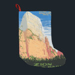 Meia De Natal Pequena Parque Nacional Zion<br><div class="desc">Poster mostra a vista de um penhasco no Zion National Park. Restaurado digitalmente e aprimorado para Impressão.</div>