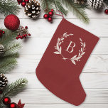 Meia De Natal Pequena Rustic Red Laurel Wreath Monograma<br><div class="desc">Monograma personalizado de estocagem de natal com design de burlap faux rustic. Observe que o design faux burlap está impresso no tecido, o estoque não é feito de material burlap. Personalize-o com seu nome ou outro texto personalizado em um quadro de texto de louros. Clique em Personalizar para alterar fontes...</div>