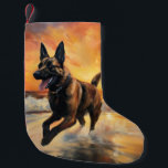Meia De Natal Pequena Sandy Paws Cachorro Malinois Belga em Beach Sunset<br><div class="desc">Mergulhe na beleza tranquila do nosso cão "Sandy Paws and Sunset Hues" na design do pôr do sol da praia. Esta cena cativante captura a essência de uma noite perfeita na costa, com um companheiro leal canino desfrutando das areias ouros e das lutas respiratórias do sol. Quer você seja um...</div>