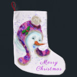 Meia De Natal Pequena Snowman com Hat Christmas Stocks<br><div class="desc">Meias natalinas com Feliz Homem de Neve em Rosa Púrpura Beanie Winter Hat Divertido Pintura Natal Coleção de Natal - ou Escolha / Adicione seu Texto / Nome / Cor - Faça seu presente especial - Redimensione e mova ou remova / adicione elementos - imagem / texto com a ferramenta...</div>