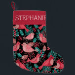 Meia De Natal Pequena Winter Berries Birds Christmas Personalization Nam<br><div class="desc">Esta estocagem personalizada de Natal apresenta um padrão moderno de design com aves,  bagas e folhagem de inverno. Personalize-o com o seu nome.</div>