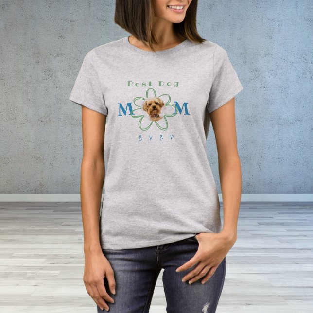 Melhor Cachorro Mãe de Cachorro Foto de Camisa (BEST DOG MOM EVER Tshirt is the perfect casual shirt. Personalize it with a picture of your pup!)