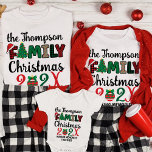 Memórias de Fazer de Natal da Família Personalizad<br><div class="desc">Celebre a alegria da temporada com nossa Camisa de Três Blend "Memórias de Natal da Família Personalizada Juntas". Perfeito por aproximar seus entes queridos durante as férias, esta camisa é sobre criar memórias duradouras juntas. Quer você esteja planejando uma confortável manhã de Natal em casa ou uma reunião festiva de...</div>