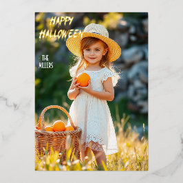 Menina com Bolsa de Abóbora Feliz Dia das Bruxas