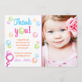 Menina de festa de aniversário dos cartões de