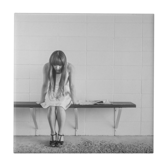 Menina Preocupada (Frente)