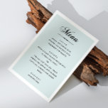 Menu Casamento azul elegante. Script clássico de caligr<br><div class="desc">Menu azul com um roteiro elegante para o casamento clássico de tradição.</div>