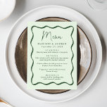 Menu Casamento de Moldura Verde Moderno<br><div class="desc">Adicione um toque de vintage à sua festa de noivado, janto de ensaio ou recepção de casamento com este menu de casamento do Quadro de Ondas Verde Moderno. O design exibe os nomes do casal, a data do casamento e as opções de menu em letras verdes em negrito cercado por...</div>