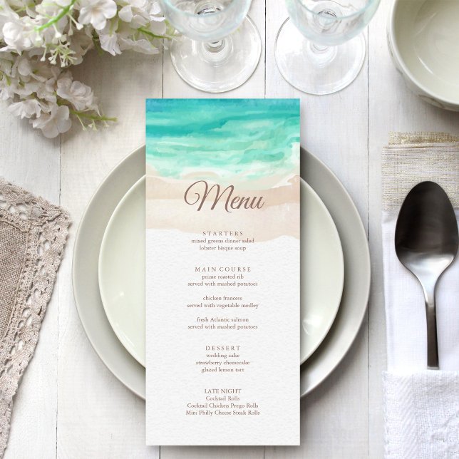 Menu Casamento de Praia Tropical de Watercolor (Watercolor Tropical Beach Wedding Menu on white wedding dinner table.)