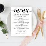 Menu Casamento de Script Branco e Preto Moderno<br><div class="desc">Cartões de cardápio preto e branco modernos e chic apresentam um design tipográfico na moda preto com acentos de script de caligrafia e texto elegante personalizado que pode ser personalizado com seus deliciosos detalhes de menu de janto e um monograma dos nomes de noiva e noiva e data de casamento....</div>
