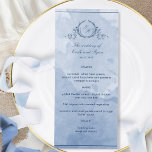 Menu Casamento Monograma de Script de Mola Azul Du<br><div class="desc">Aprecie seus hóspedes com este belo cardápio azul e azul-d'água, com um elegante monograma botânico desenhado à mão com as iniciais do casal sobre um requintado fundo de lavagem a aquarela em uma bela mistura de tons azuis e azuis empoeirados. Fácil de preencher o modelo com seus detalhes e menu...</div>