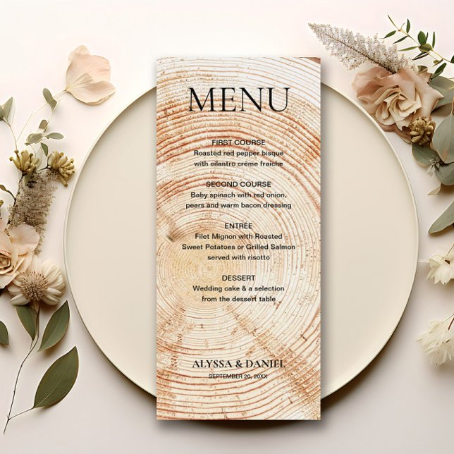 Menu Latido de madeira de árvores de Casamento Russo (Rustic wood tree bark background, wedding menu. Fully customizable and unique.)