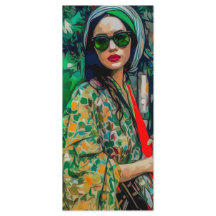 Mulher nos óculos de sol verde