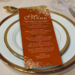 Menu Ouro Elegante Amigos no Casamento Laranja Furioso<br><div class="desc">Este belo menu irá adicionar algum estilo à sua recepção de casamento. Apresenta um belo design com caramujos de folha falsa de ouro ornamentado e espirros num fundo cor de laranja torrado. Há espaço para os nomes do casal e da data do casamento, e o texto é totalmente personalizável. Classy,...</div>