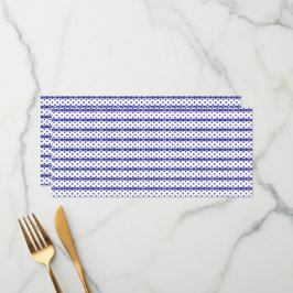 Menu Um céu azul vívido com nuvens brancas espalhadas.