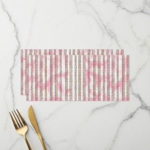 Menu um fundo listrado rosa e branco