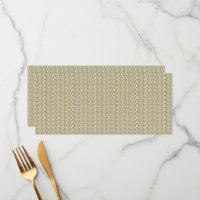 Um tapete retangular com padrão geométrico intrinc