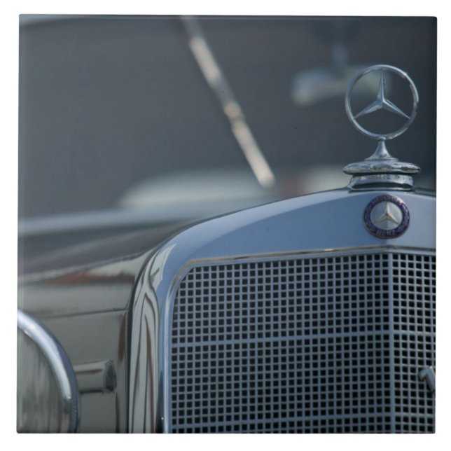 Mercedes antiga 4 (Frente)