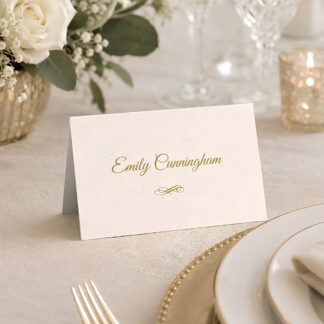 Mesa Cartão de Local de Casamento com Letra Dourada Ele (Elegant Gold Script Wedding Place Card)