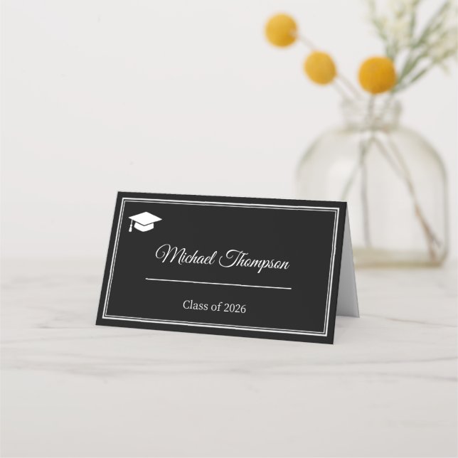 Mesa Cartão de Lugar de Formatura Preto e Branco Modern (Frente)
