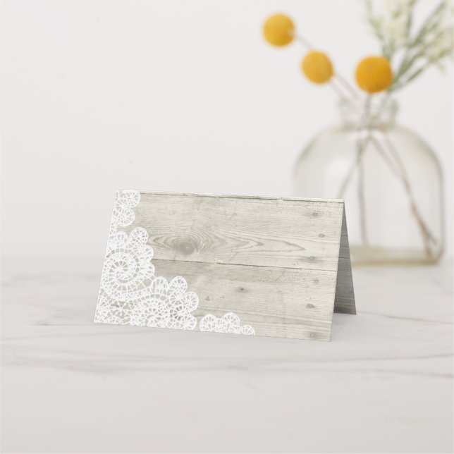 Mesa Cartão de lugar dobrado Shabby Wood e Lace Wedding (Frente)