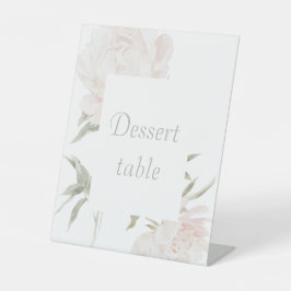 Mesa de Sobremesa de Casamento Romântica com Peôni