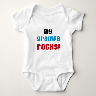 Meu avô arranca camisas e presentes