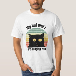 Meu Gato E Eu Estamos Julgando Você Camiseta Retro