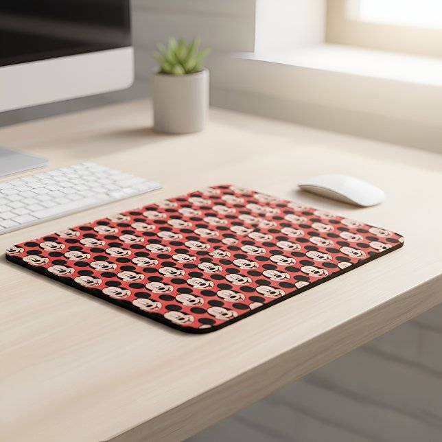 Micky Mouse Pad (Criador carregado)