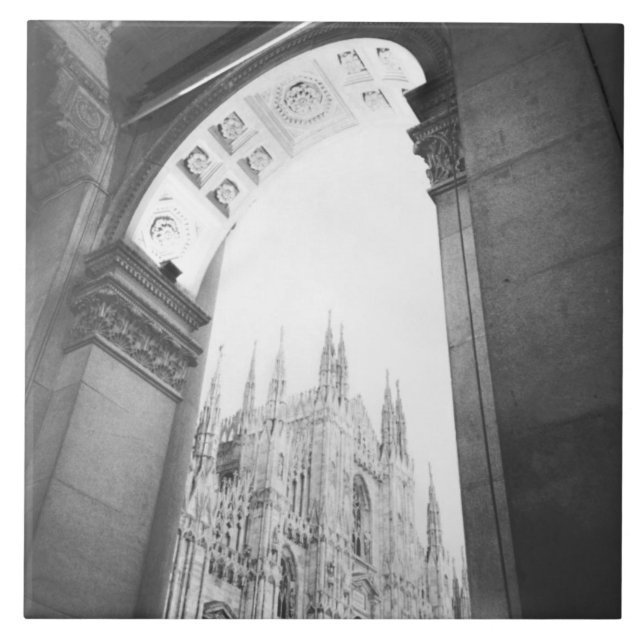 Milano Itália, Galleria View of the Duomo (Frente)