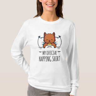 Minha camisa de dormir com gato dormindo