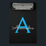 Mini Prancheta Nome de monograma feminino com escrita preta azul<br><div class="desc">Prancheta de planejamento de nome preto e azul. Isso torna o presente perfeito para o aniversário de 16 anos,  casamento,  chá de panela,  aniversário de casamento,  chá de bebê ou festa de despedida para alguém que ama luxo glamoroso e estilos chiques.</div>