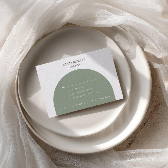 Minimalist Sage Green Arch Menu Choice RSVP Card (Criador carregado)