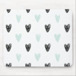 Mint & Black Hearts Doodles Pattern Mousepad<br><div class="desc">Mousepad bonitinho e moderno com horta e corações negros e caligrafia moderna. Será um presente perfeito para adolescentes.</div>