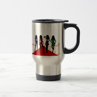Moças da Moda na Caneca de viagem do tapete vermel
