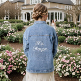 Moda Nome de Senhora Script Branco