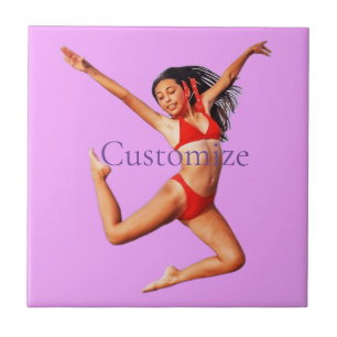 Modelo Bikini Dançando Thunder_Cove