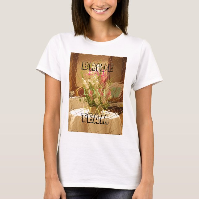 Modelo de Camiseta Básica para Senhoras (Frente)