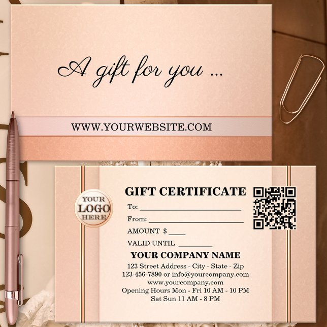 Modelo de Certificado de Presente Elegante Beijo d (Elegant business card sized gift card voucher in peach and blush pink with a rose gold lining)