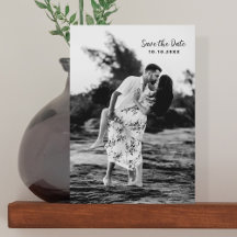 Modelo de Foto Preto e Branco Código QR Salvar Dat