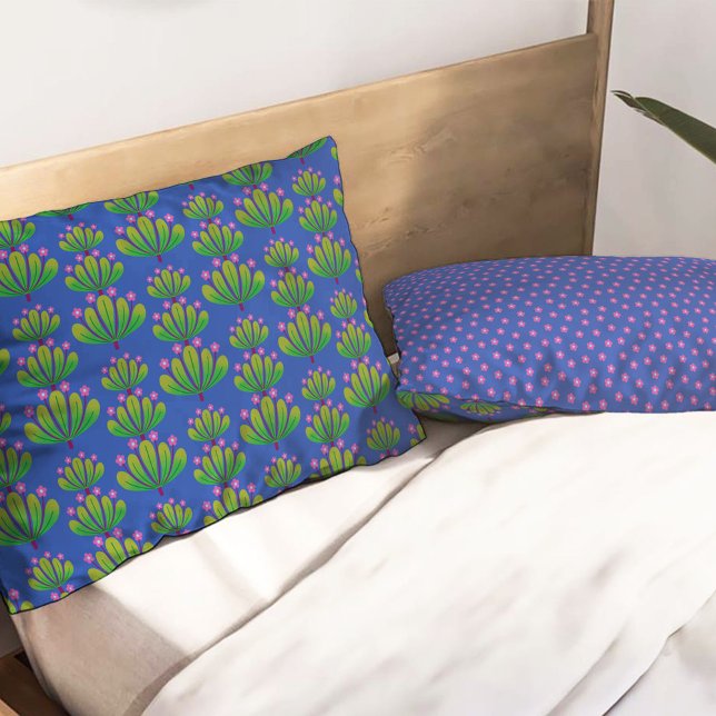 Modern Floral Pattern in Pansy Blue and Green (Criador carregado)