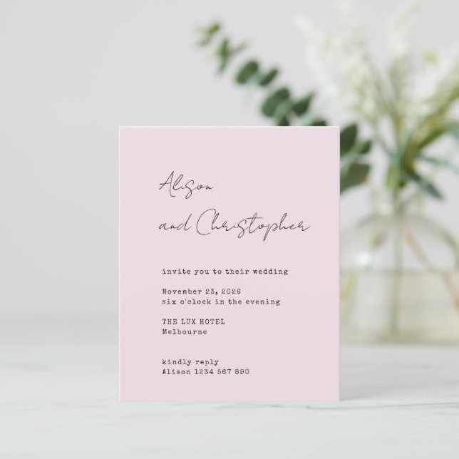 Modern Pink Elegant Script Wedding Invitation (Em pé/Frente)