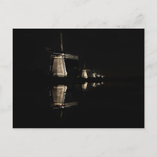 Moinhos de vento iluminados no cartão postal Kind