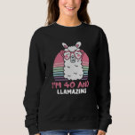 Moletom 40 Year Old Bday Llamazing 40th Birthday Llama<br><div class="desc">Retro Vintage Style Birthday Gift Design Perfect To Pair With Shorts,  Leggings Or Jeans For A Casual Yet Trendy Look. Humorous Funny Humor Birthday Gift Outfit For Family Member,  Loved One Or Yourself. Matches Loads Of Clothes. GET YOURS TODAY!</div>