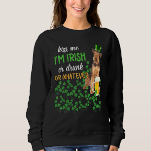 Moletom Airedale Terrier Me Beija Sou Irlandês Ou Bebado O