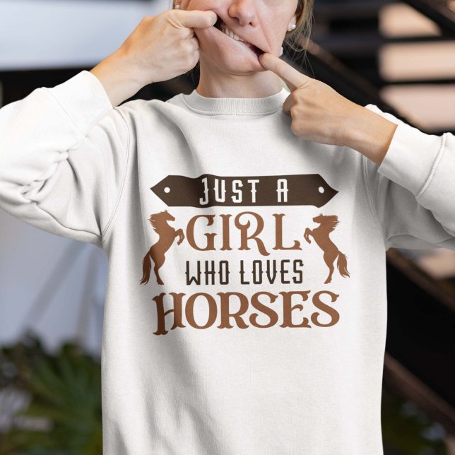 Moletom Apenas Uma Menina Que Ama Cavalos (horse girl sweatshirt)