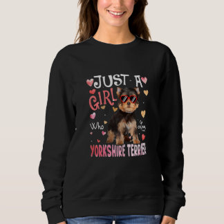 Moletom Apenas Uma Menina Que Ama Meninas Yorkshire Terrie