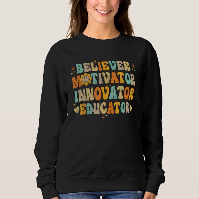 Moletom Back To School Believer Motivator Innovator Educat (Frente)