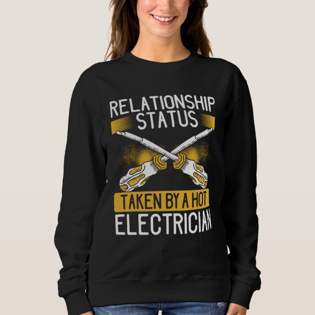 Moletom Backprint Relationship Status Taken By A Hot Elect (Frente)